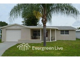 3537 Seffner Dr in Holiday, FL - Building Photo