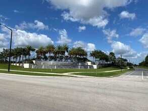 12049 SW Jasper Lake Way in Port St. Lucie, FL - Building Photo - Building Photo