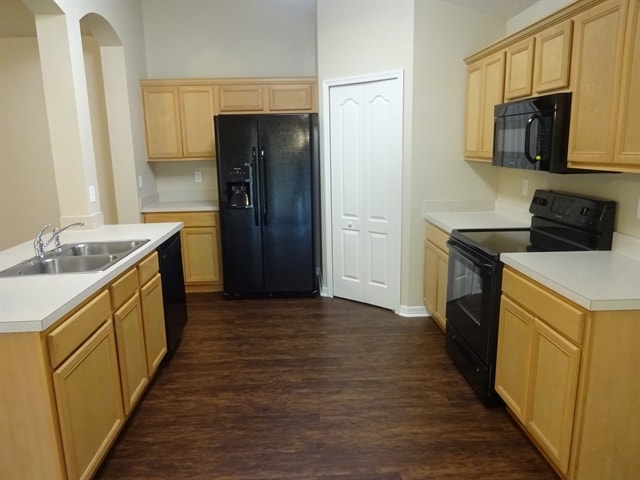 13895 Devan Lee Dr N in Jacksonville, FL - Building Photo - Building Photo
