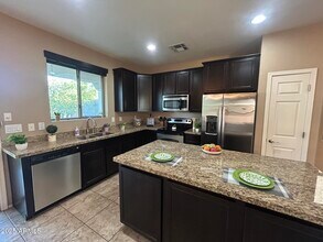 8623 S 40th Dr in Phoenix, AZ - Building Photo - Building Photo