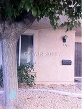 6253 W Washington Ave in Las Vegas, NV - Building Photo - Building Photo