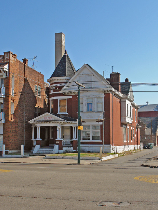 344 S Main St in Dayton, OH - Foto de edificio