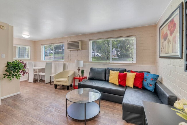 115 S St in Salt Lake City, UT - Foto de edificio - Building Photo