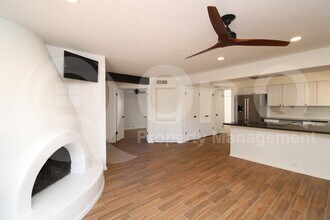 7702 N Dreamy Draw Dr in Phoenix, AZ - Building Photo - Building Photo