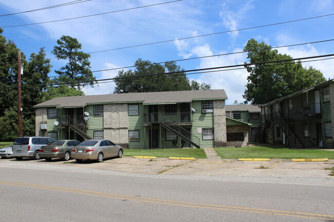 Woodland Apartments in Channelview, TX - Building Photo - Building Photo