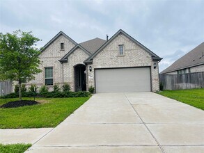 3708 Rock Ledge Dr in Rosenberg, TX - Foto de edificio - Building Photo