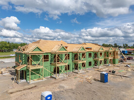 The Springs at West Seneca in Buffalo, NY - Building Photo