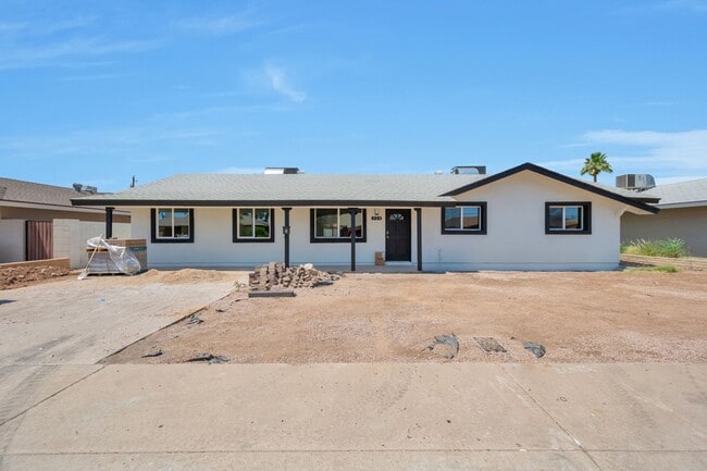 property at 924 E Wesleyan Dr