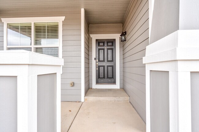 property at 4818 Turquoise Lake Ct