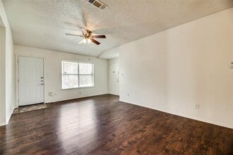 10340 Blackjack Oaks Dr in Dallas, TX - Building Photo - Building Photo