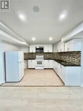 432 Sydor Ct in Newmarket, ON - Building Photo - Building Photo