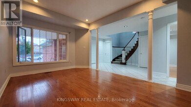 134 Fernforest Dr in Brampton, ON - Building Photo - Building Photo