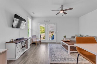 1301 Walker Wy in Columbia, TN - Building Photo - Building Photo