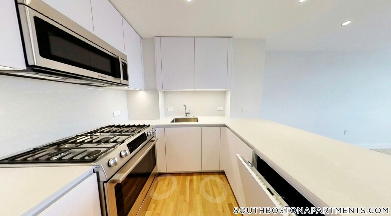 1410 Columbia Rd in Boston, MA - Building Photo