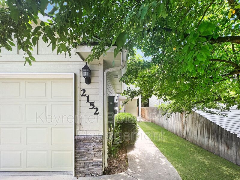 2152 S Dorothy Ave in Boise, ID - Foto de edificio