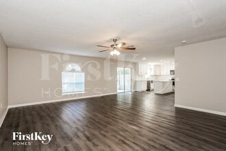 76291 Longleaf Loop in Yulee, FL - Foto de edificio - Building Photo