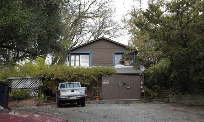 3576 Terrace Way in Lafayette, CA - Foto de edificio - Building Photo