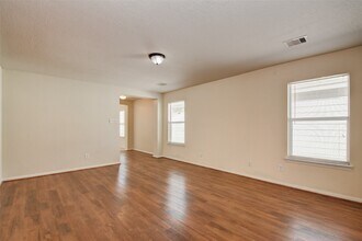 18742 Westgate Park Dr in Cypress, TX - Building Photo - Building Photo