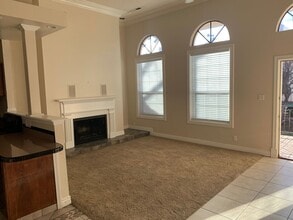 325 S 200 E in Saint George, UT - Foto de edificio - Building Photo