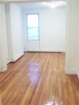 112 14th St in Hoboken, NJ - Building Photo