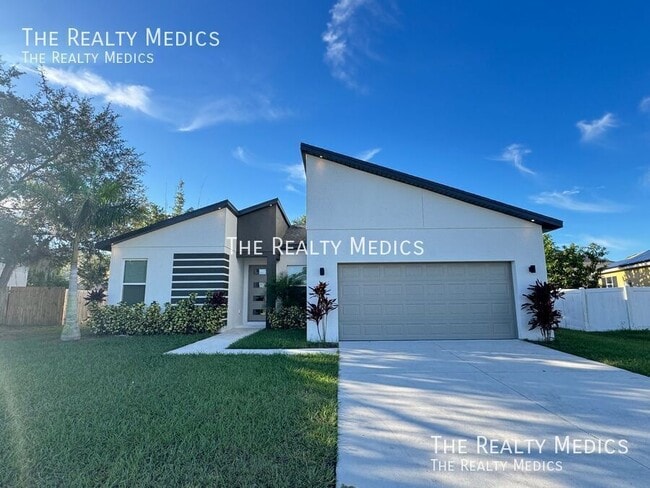 property at 304 Big Sioux Ln