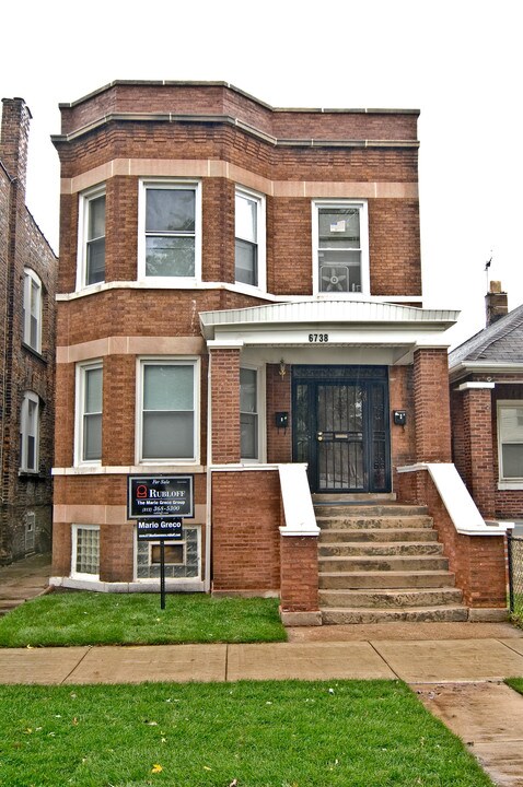 6738 S Saint Lawrence Ave in Chicago, IL - Building Photo