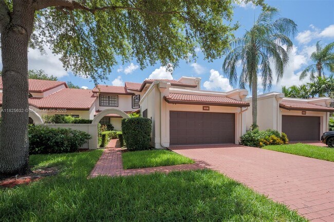 9318 NW 50th Doral Cir S in Doral, FL - Building Photo - Building Photo