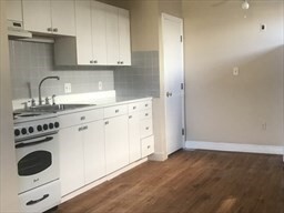 30 Folsom St-Unit -R in Revere, MA - Building Photo