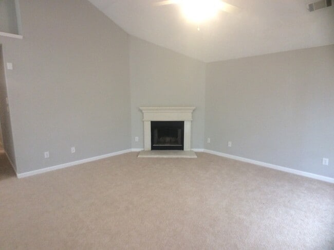 5216 Alexander St in Union City, GA - Building Photo - Building Photo