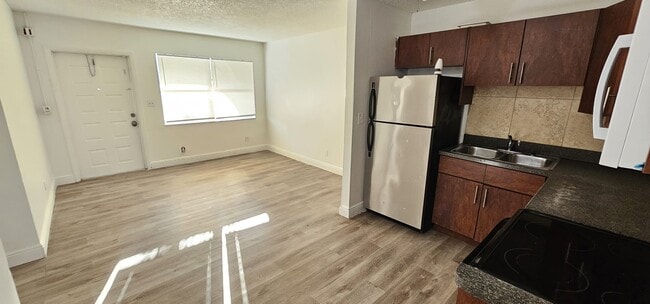 736 NW 2nd Ave, Unit 2