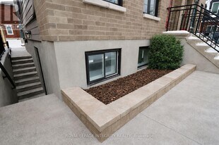 9B Gwynne Ave in Ottawa, ON - Building Photo