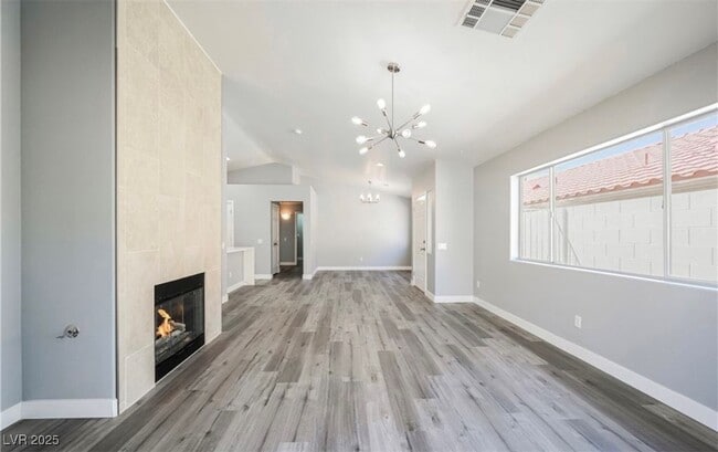 250 Summit Vista St