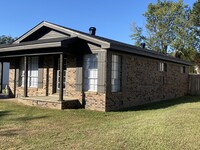 607 N 2nd St in Marmaduke, AR - Foto de edificio - Building Photo