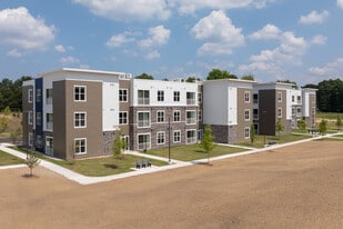 The Flats at Carriage Commons in Traverse City, MI - Building Photo