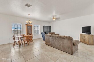 7359 Burntside Ln in El Paso, TX - Building Photo - Building Photo