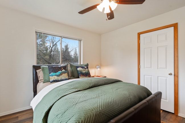 33146 Orchard Dr in Bigfork, MT - Building Photo - Building Photo
