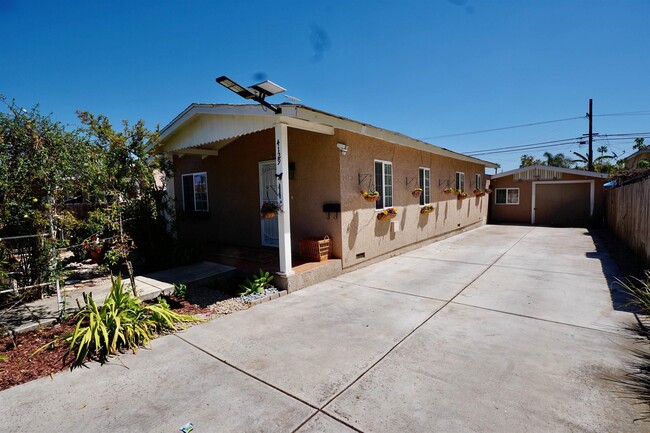 4129 45th St in San Diego, CA - Foto de edificio - Building Photo