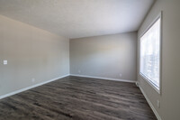 Edge at 1010 Apartments in Lansing, MI - Foto de edificio - Interior Photo