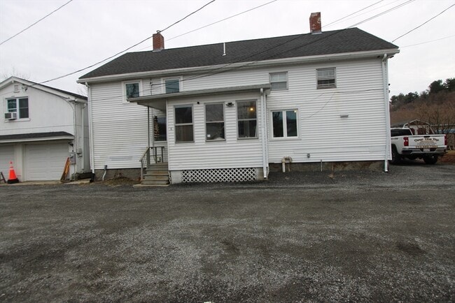 6 Canal St in Sutton, MA - Building Photo - Building Photo