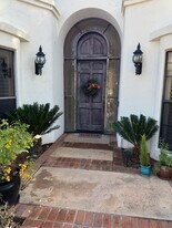 22880 Rolling Glen Ct in Murrieta, CA - Building Photo