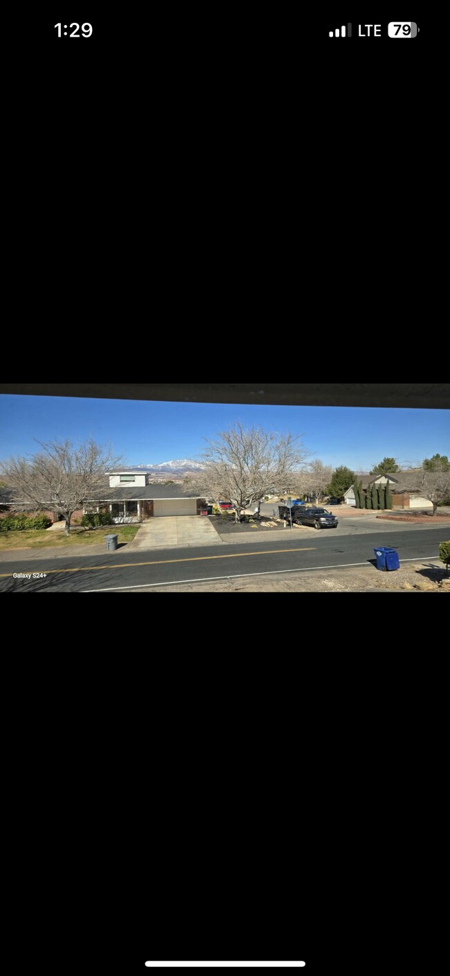 1010 E Fort Pierce Dr in Saint George, UT - Foto de edificio - Building Photo