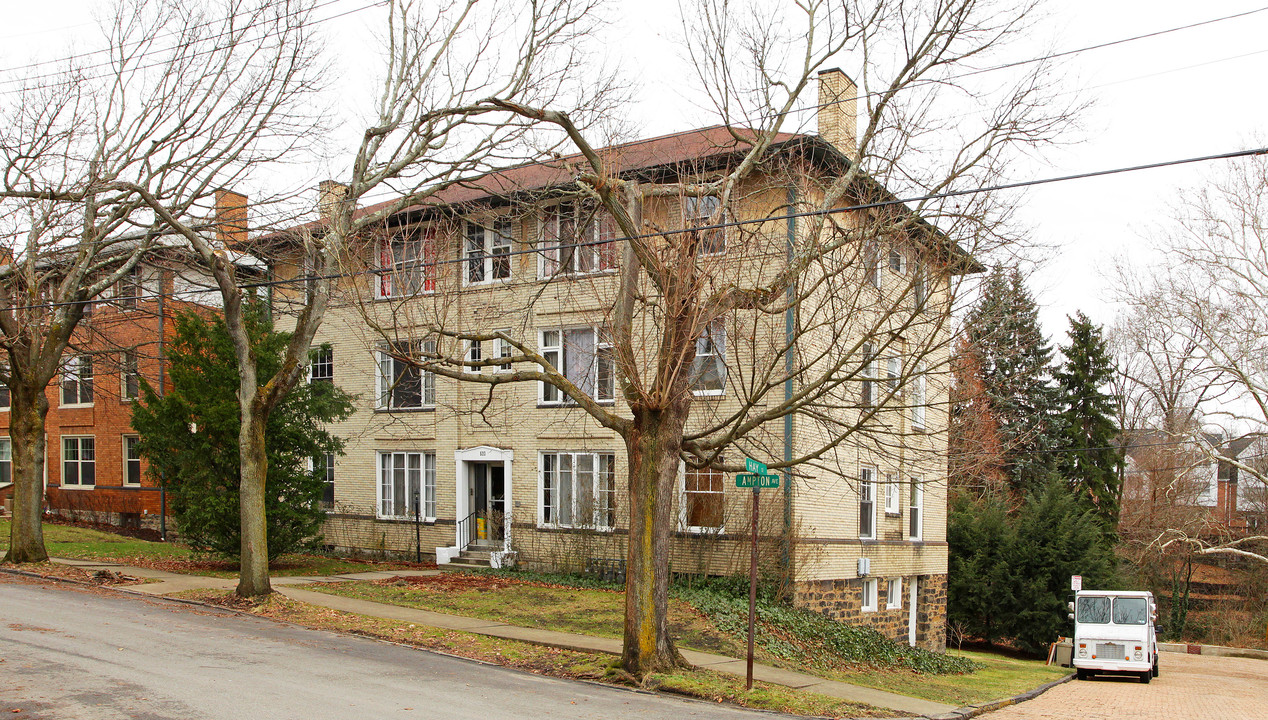 600 Hampton St in Pittsburgh, PA - Building Photo