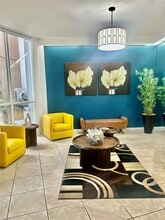 1200 St Charles Pl in Pembroke Pines, FL - Building Photo - Building Photo