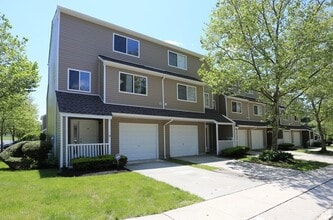 Northampton Crossing Apartments and Townhomes in Mount Holly, NJ - Foto de edificio - Building Photo