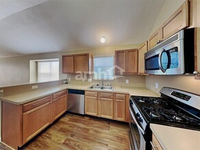 8235 Hardy Elm St in Spring, TX - Building Photo - Building Photo