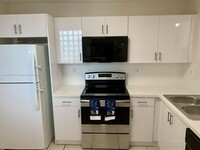 15701 SW 137th Ave, Unit 204 in Miami, FL - Building Photo - Building Photo