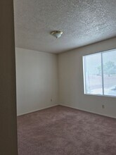 4248 Sabana Grande Ave SE in Rio Rancho, NM - Building Photo - Building Photo