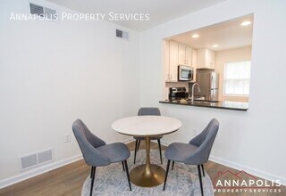 1625 Hilltop Rd in Edgewater, MD - Building Photo - Building Photo