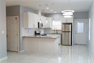 1019 N Blair Ave in Edinburg, TX - Building Photo