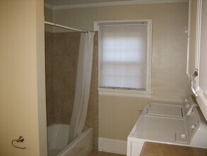 611 Washington St in Raleigh, NC - Building Photo - Building Photo